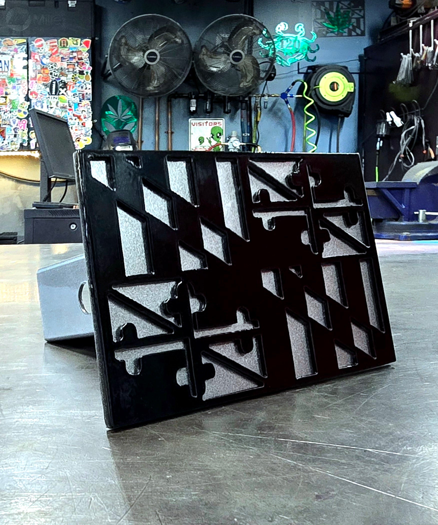 Maryland Flag Metal Hitch Cover