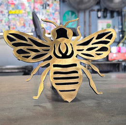 Bee Metal Hitch Cover