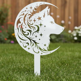 Wolf Hybrid Moon Garden Stake