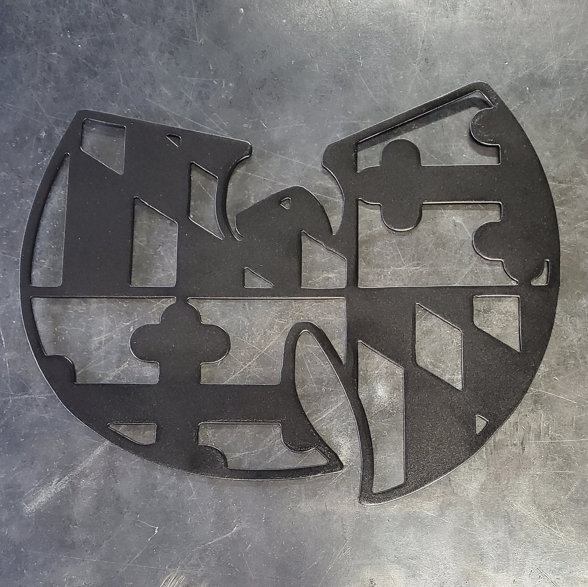 Maryland "W" Metal Wall Art