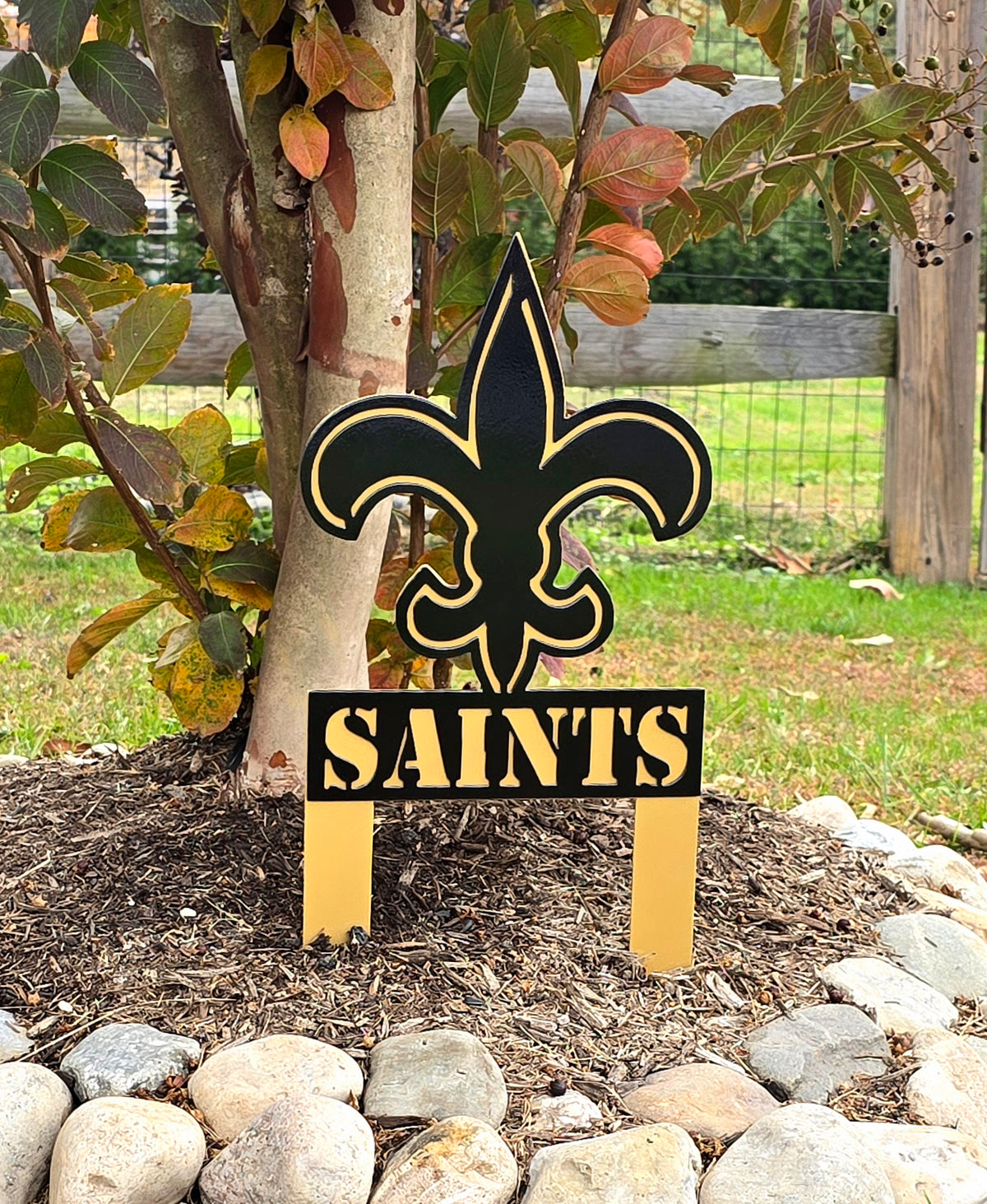 Fleur-de-lis garden stake by Elite Metalworking