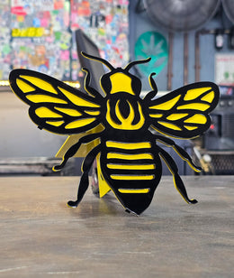 Bee Metal Hitch Cover