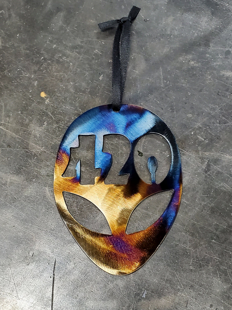 Alien 420 Ornament