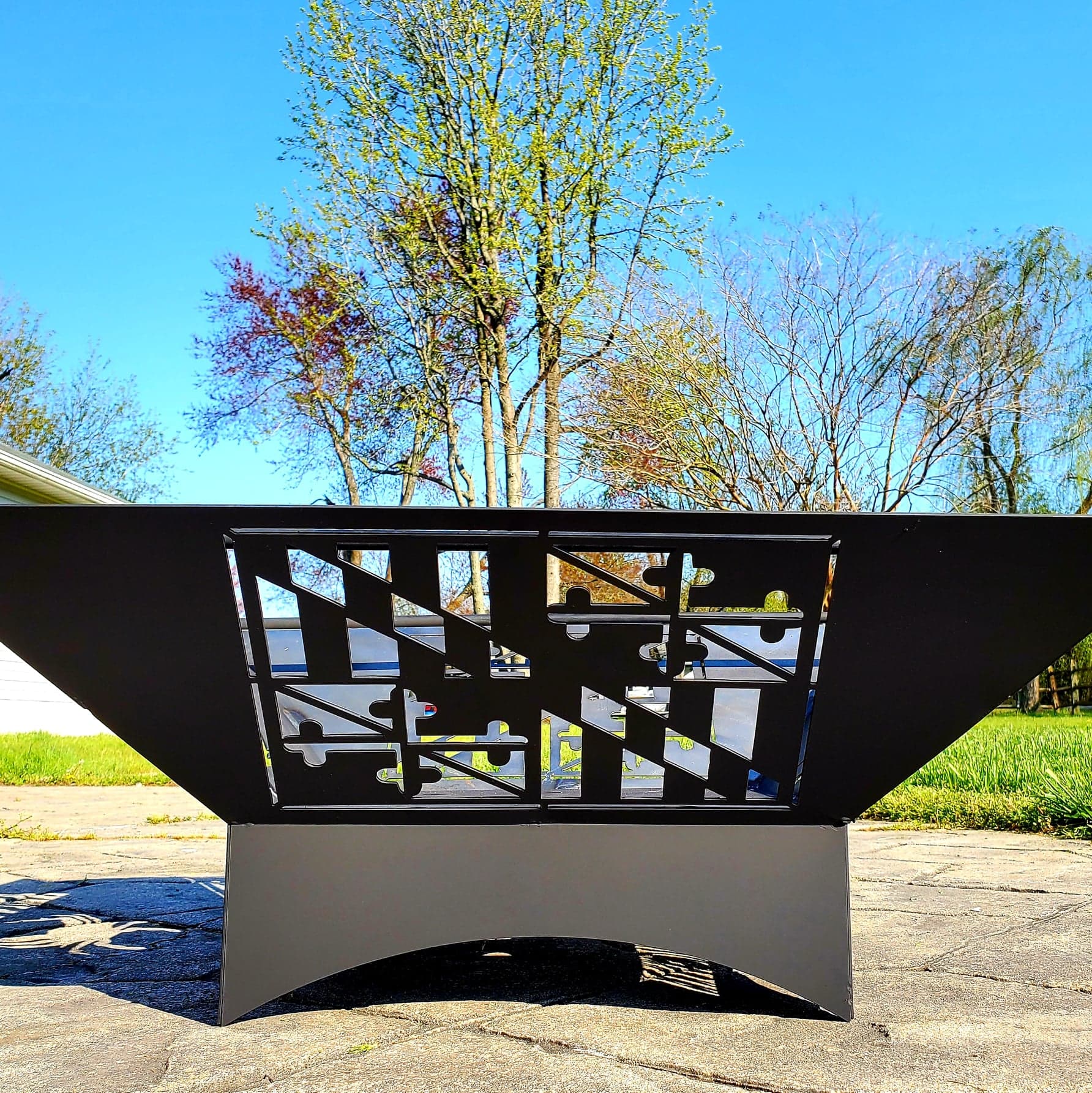Maryland Flag-Fire Pit Side Design